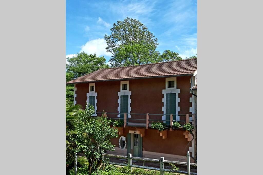 Maison Au Bord De La Riviere Dronne En Perigord Vert Saint-Front-la-Riviere Exterior photo